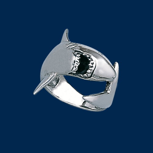 Hai, Körper als Ring geformt