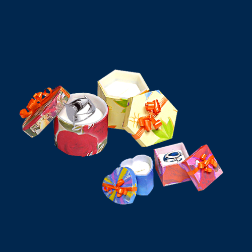 Geschenkbox, verschiedene Formen und Farben
