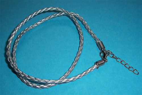 Kunstlederband silber-metallic geflochten, 45 cm