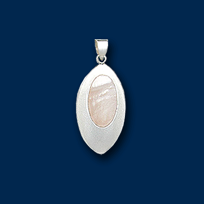 Amulett mit Perlmutt, Navette-Design